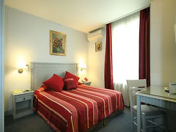 Agate Hotel Париж 3*,